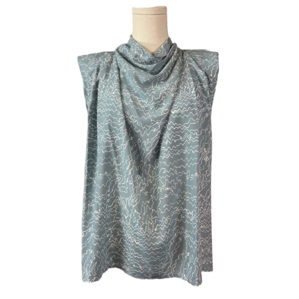 Entro Teal Floral Blouse. Size Small. Excellent Condition. Shaped Shoulder